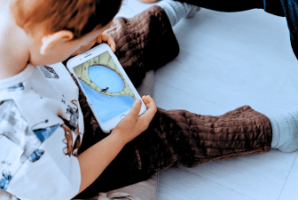 Child using a screen - How Much Screen Time is Safe for My Child?